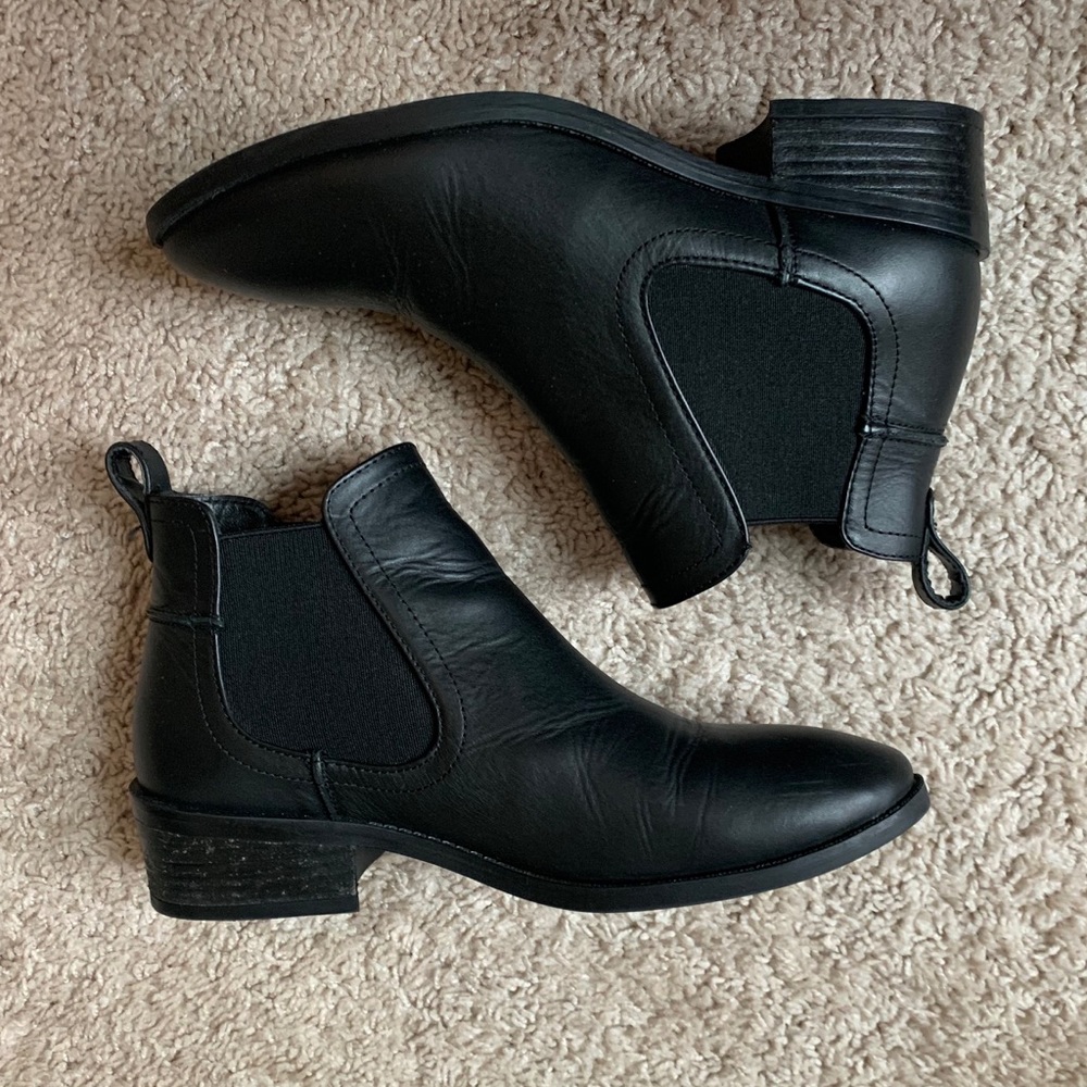 Steve Madden Chelsea Boots